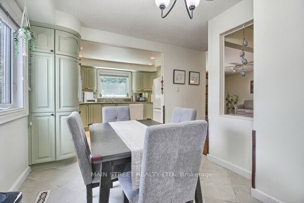 64 Cardinal Cres