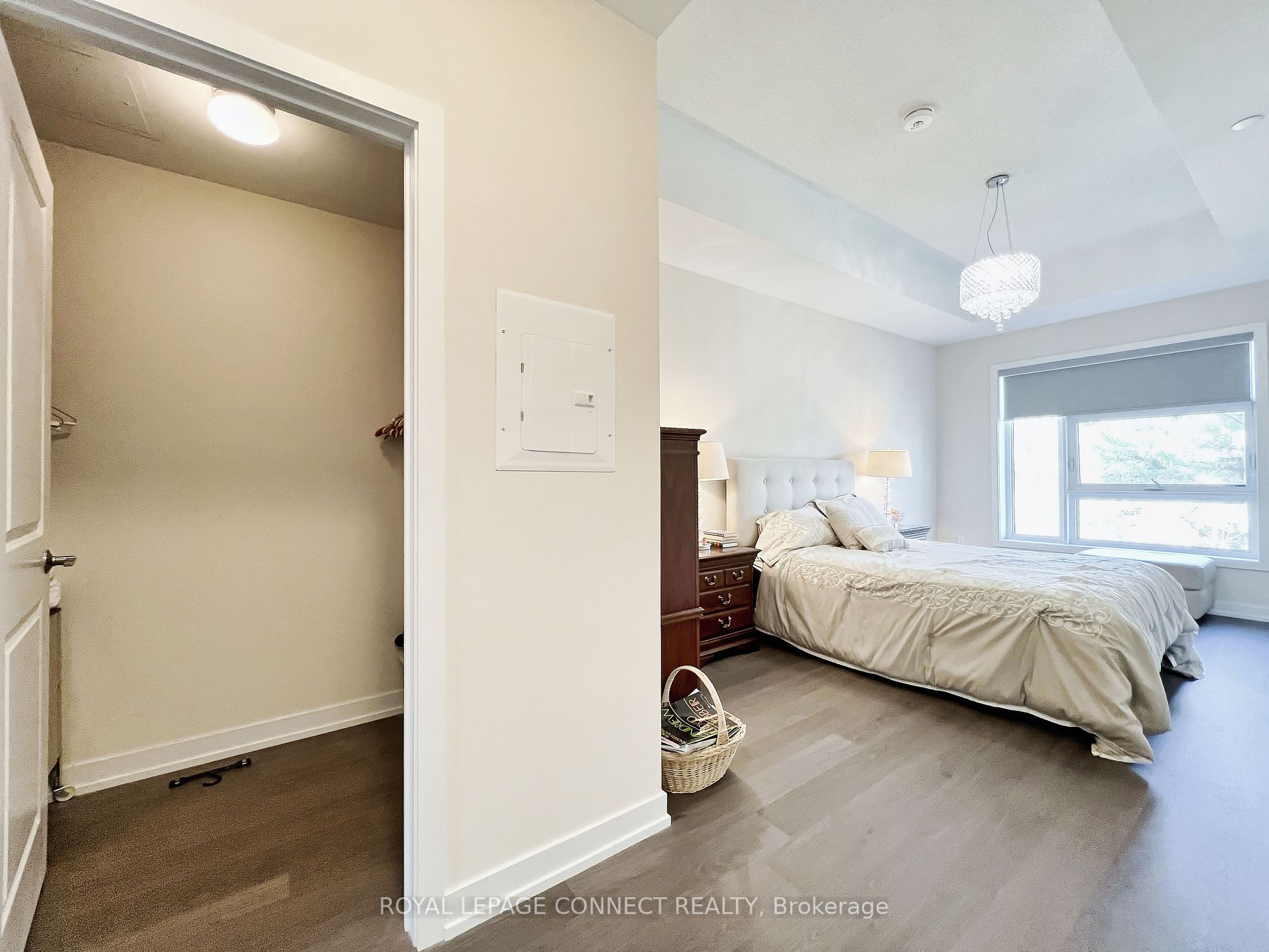 555 William Graham Dr, #Ph #412