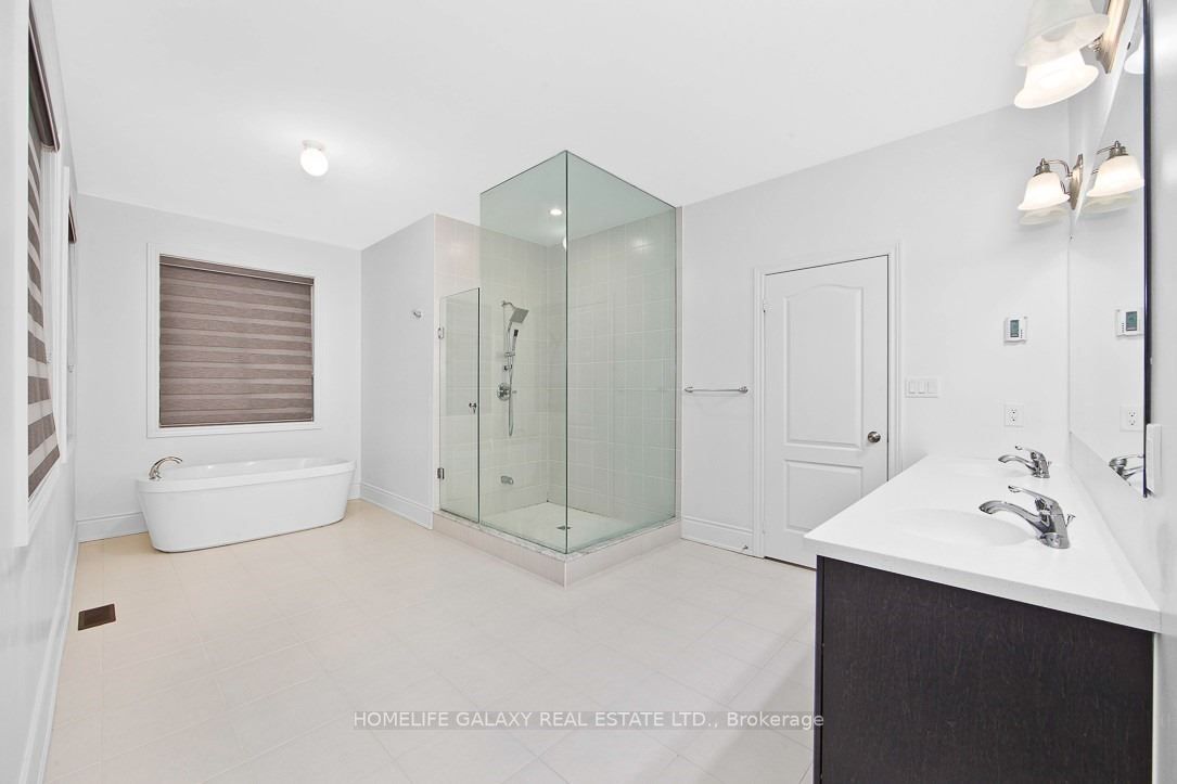 38 Ken Sinclair Cres