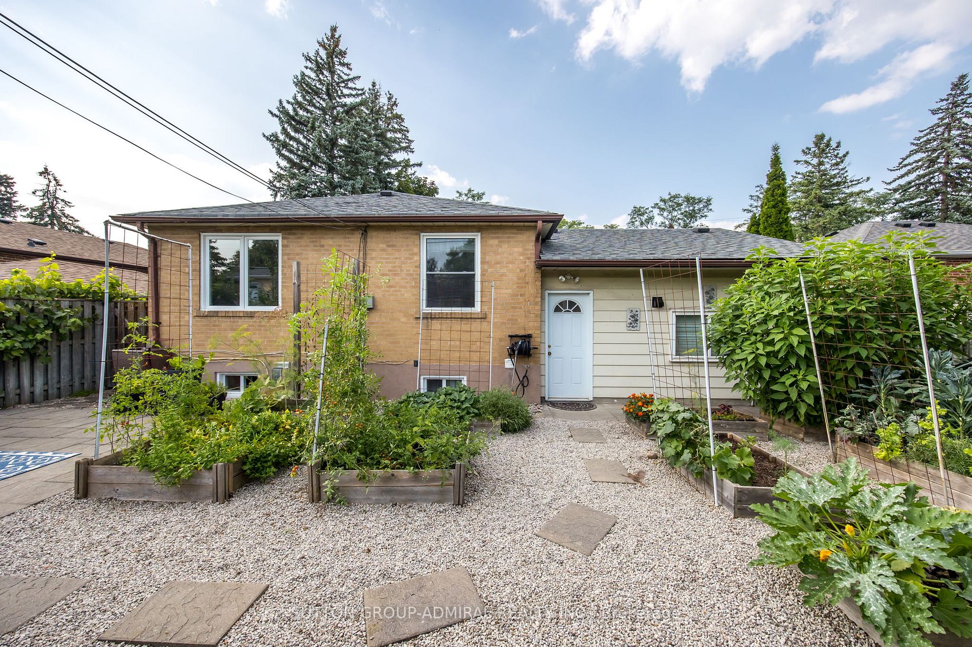 328 Skopit Rd