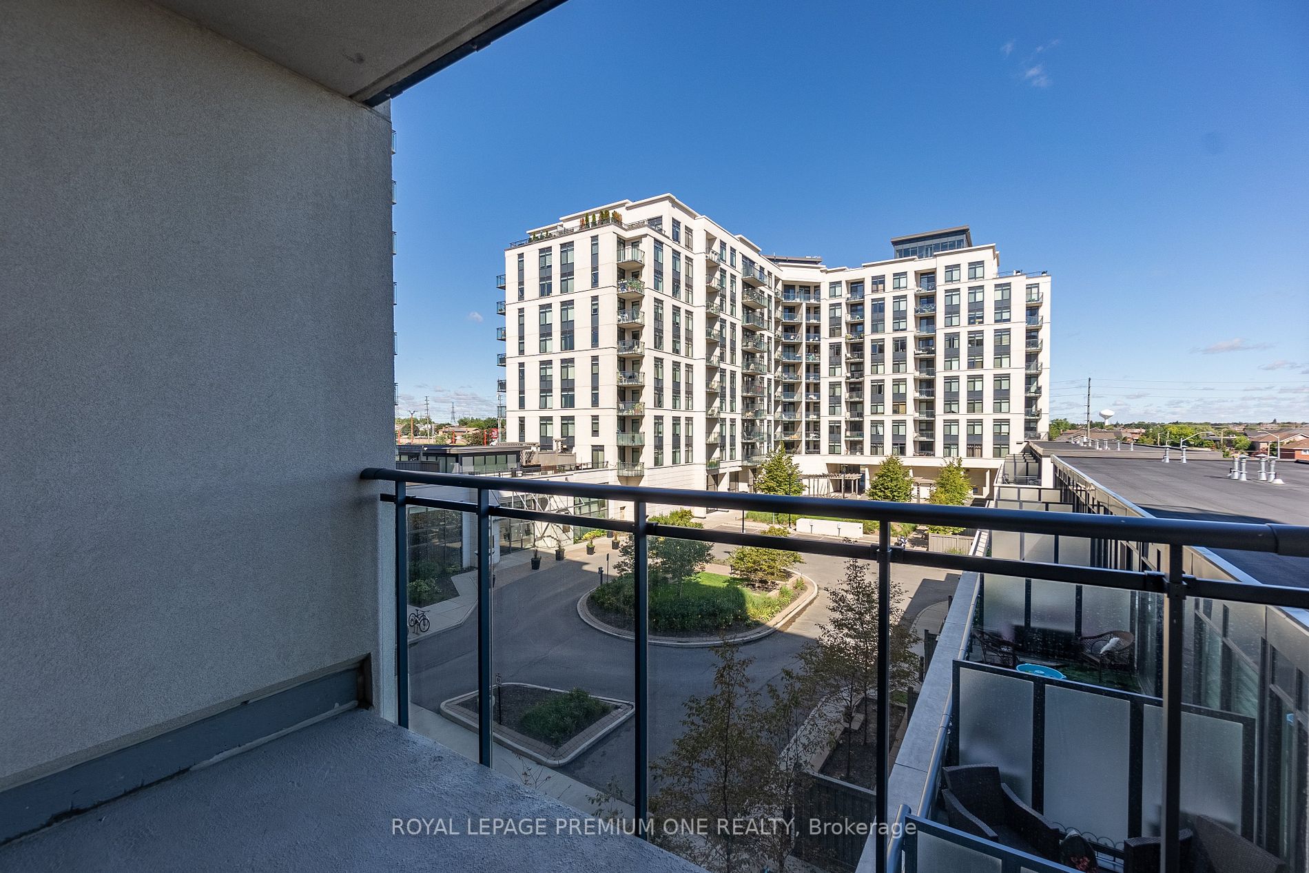 24 Woodstream Blvd, #310