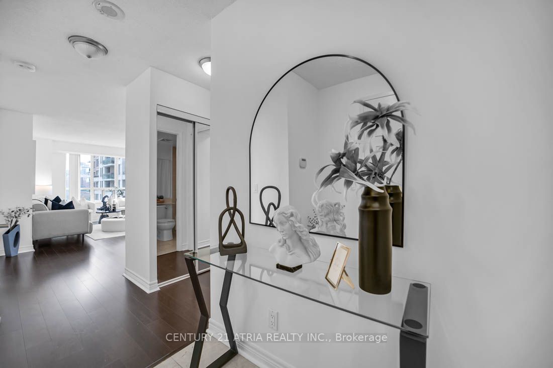 350 Red Maple Rd, #614