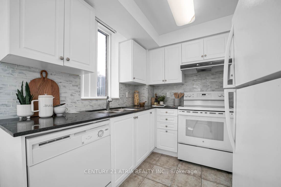 350 Red Maple Rd, #614
