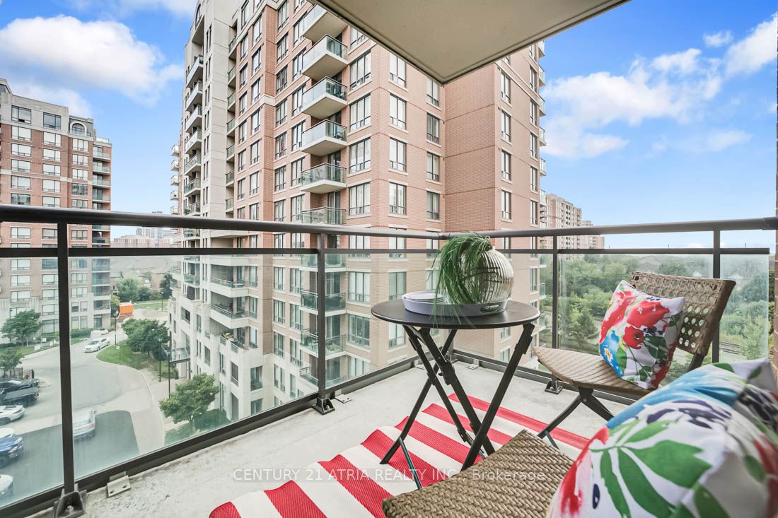 350 Red Maple Rd, #614