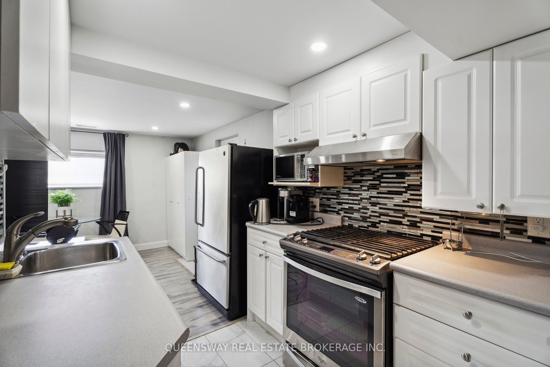25 Jasper Dr