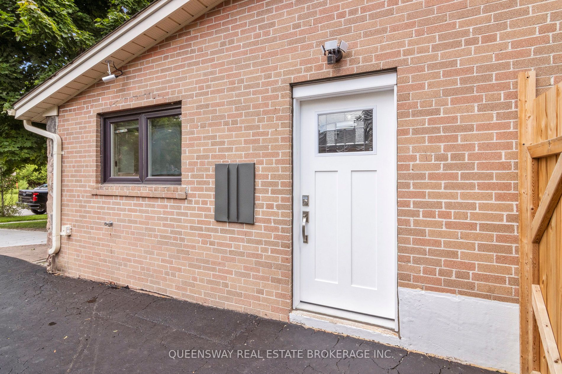 25 Jasper Dr