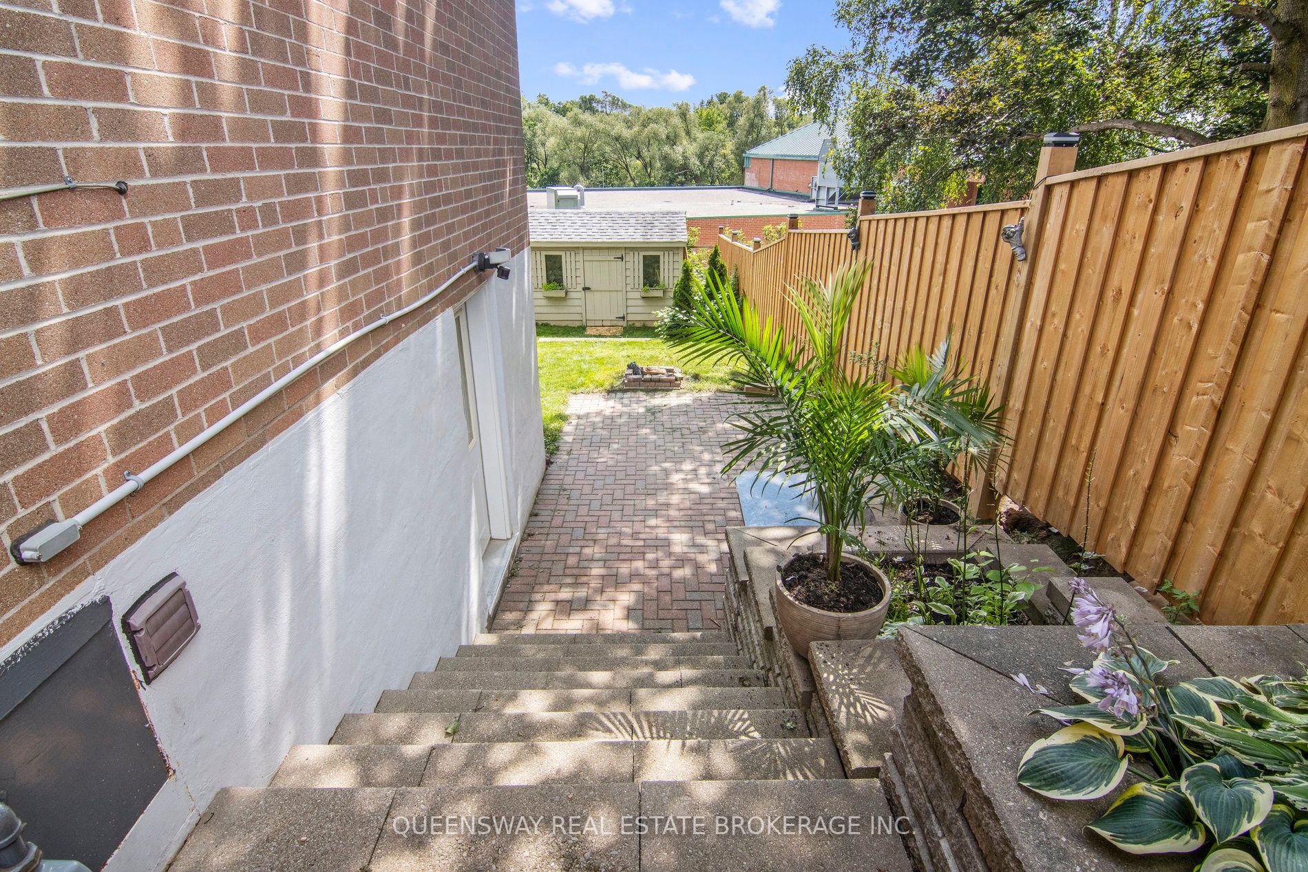 25 Jasper Dr