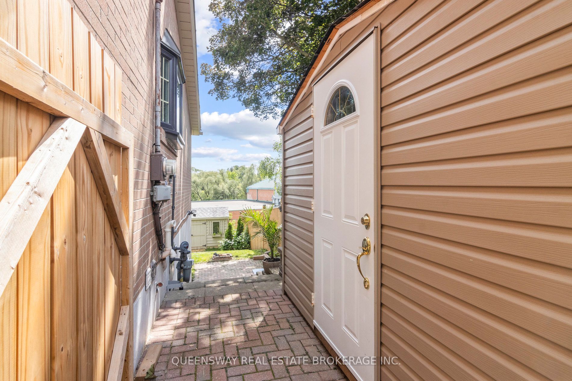 25 Jasper Dr