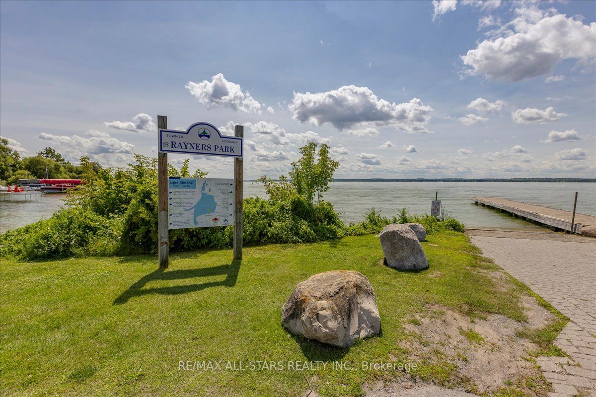 35 Lake Dr N