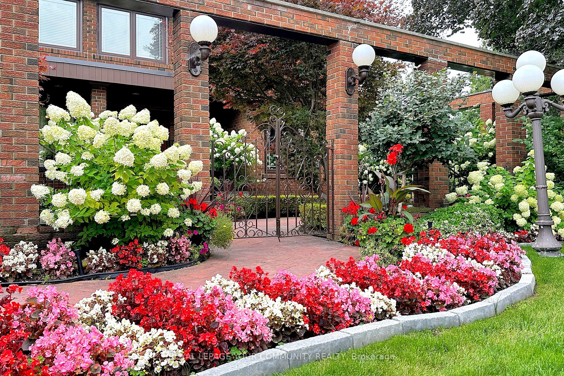 79 Rockview Gdns