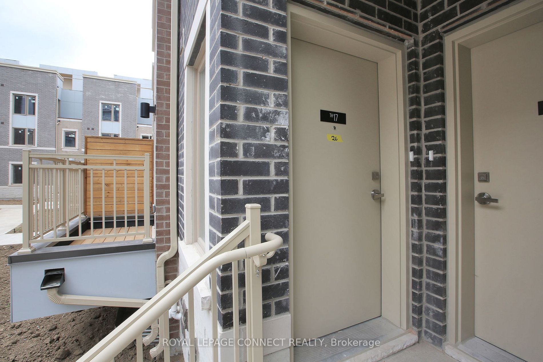11 Honeycrisp Cres, #17