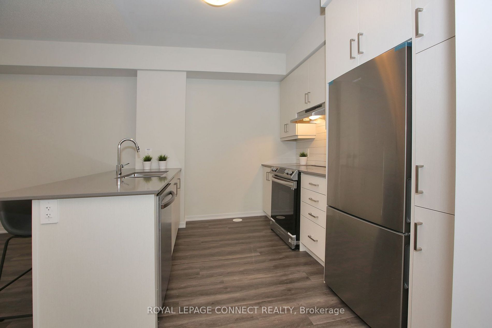 11 Honeycrisp Cres, #17