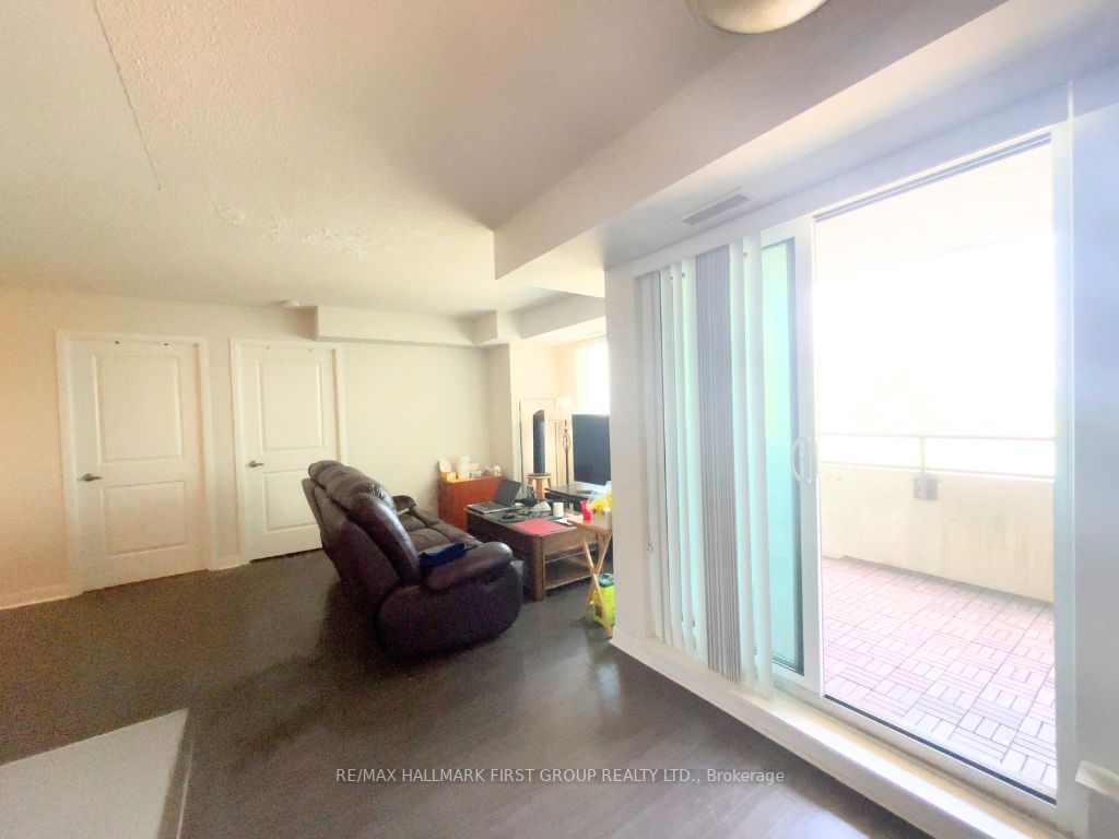 75 Norman Bethune Ave, #422