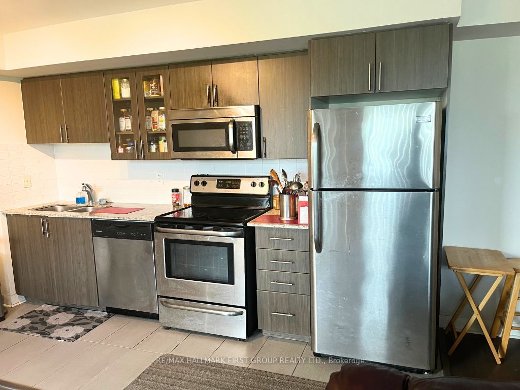 75 Norman Bethune Ave, #422