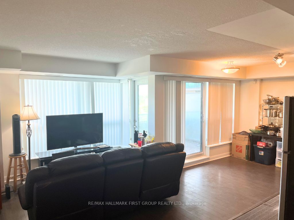 75 Norman Bethune Ave, #422