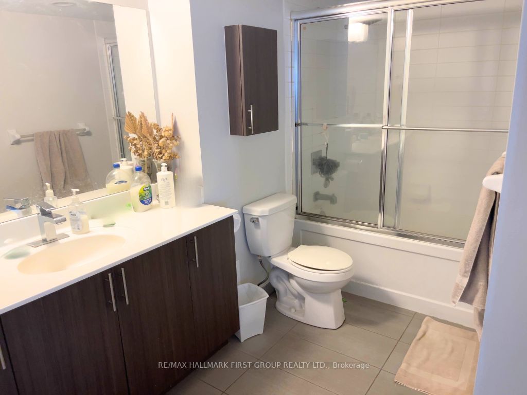 75 Norman Bethune Ave, #422