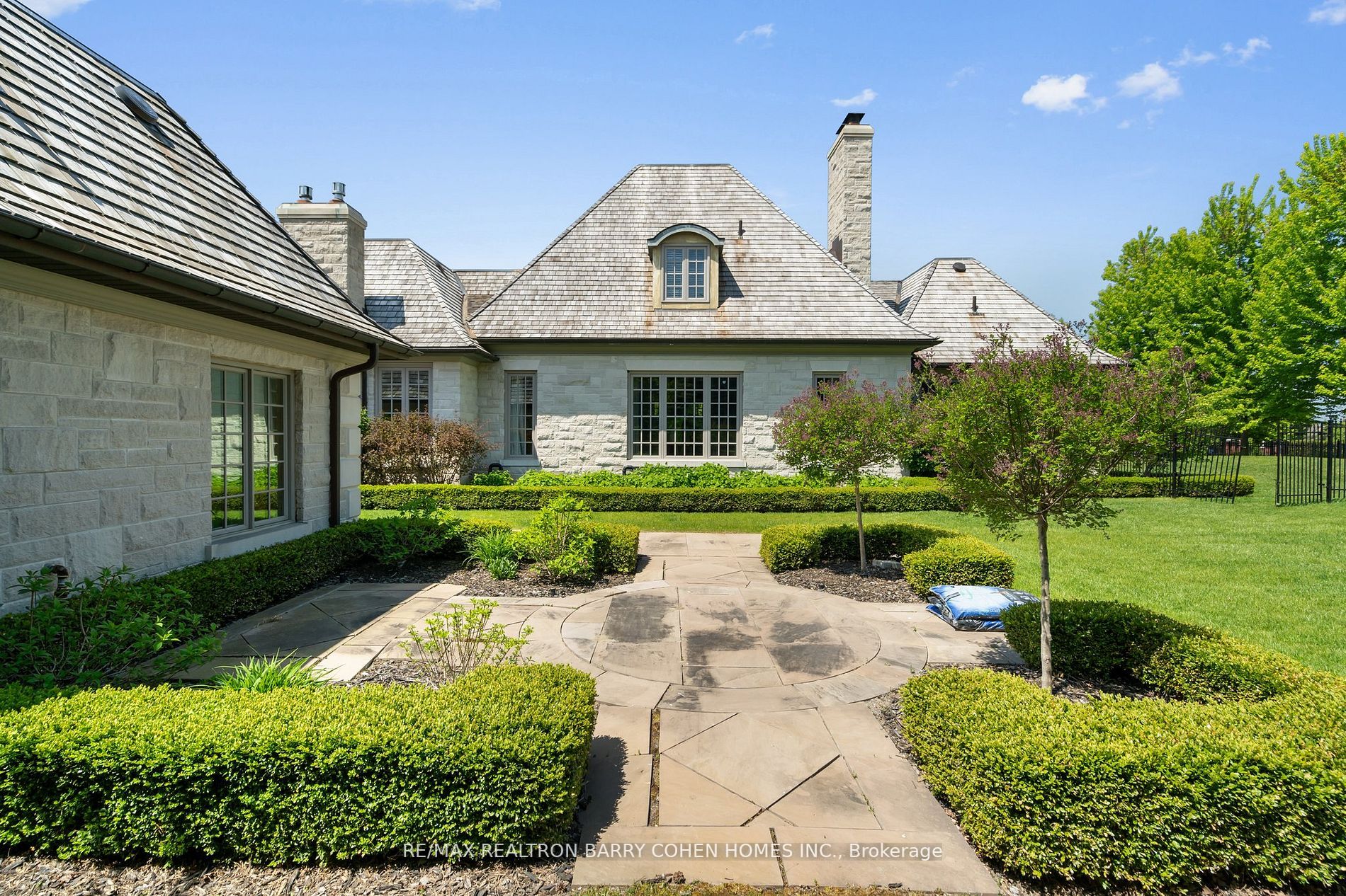 9 Northern Dancer Lane