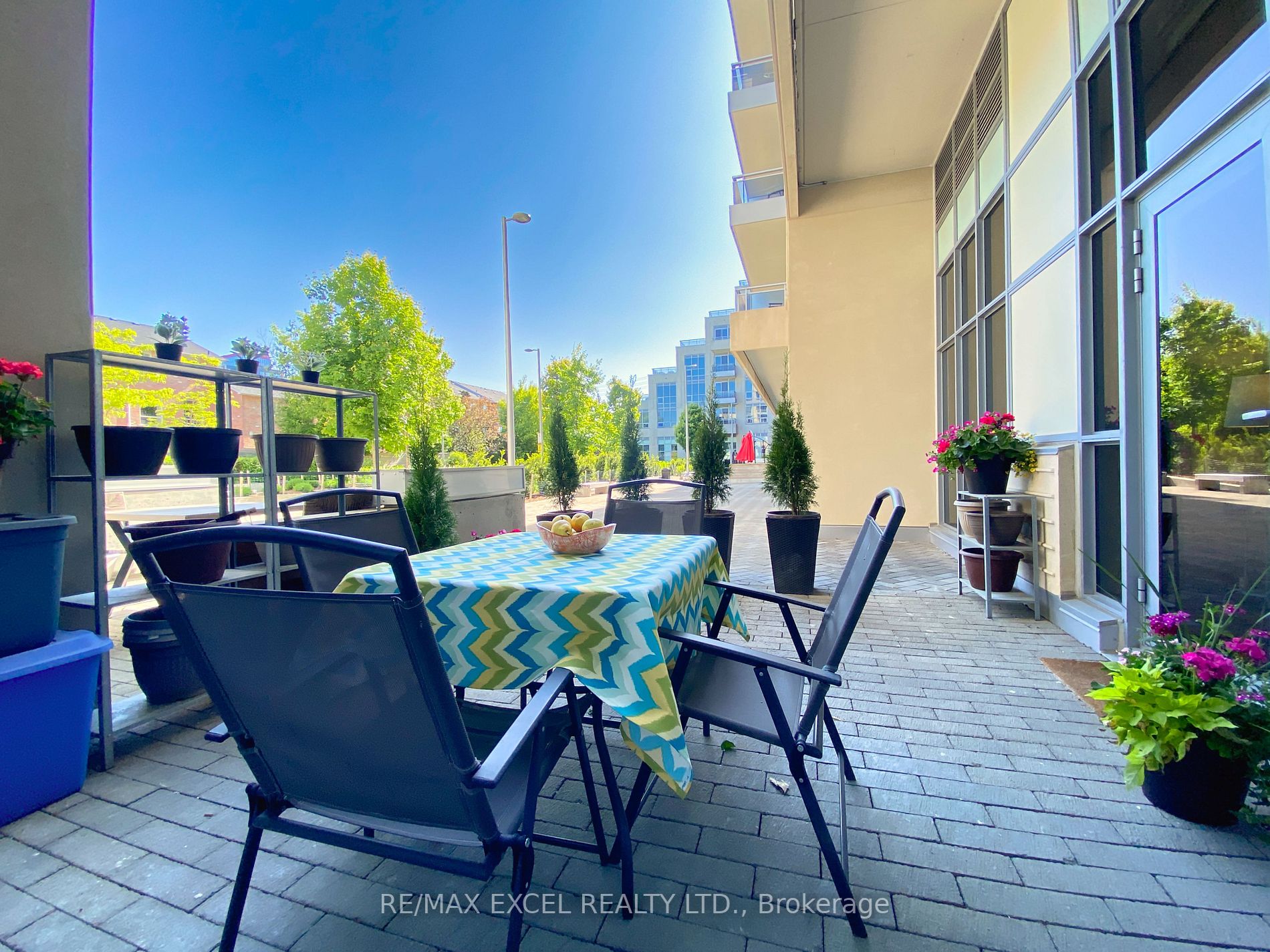 9199 Yonge Street, #SE101