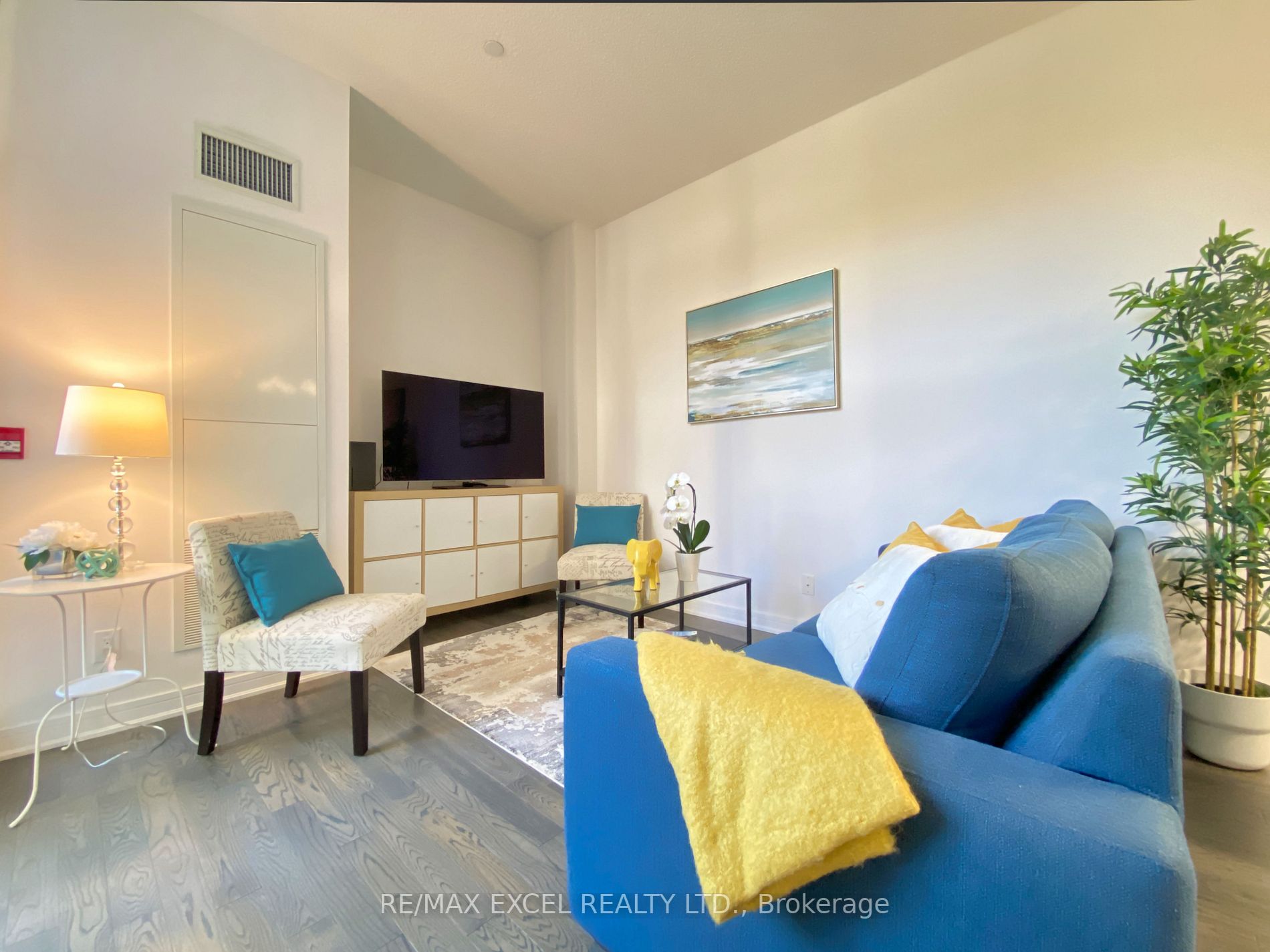 9199 Yonge Street, #SE101