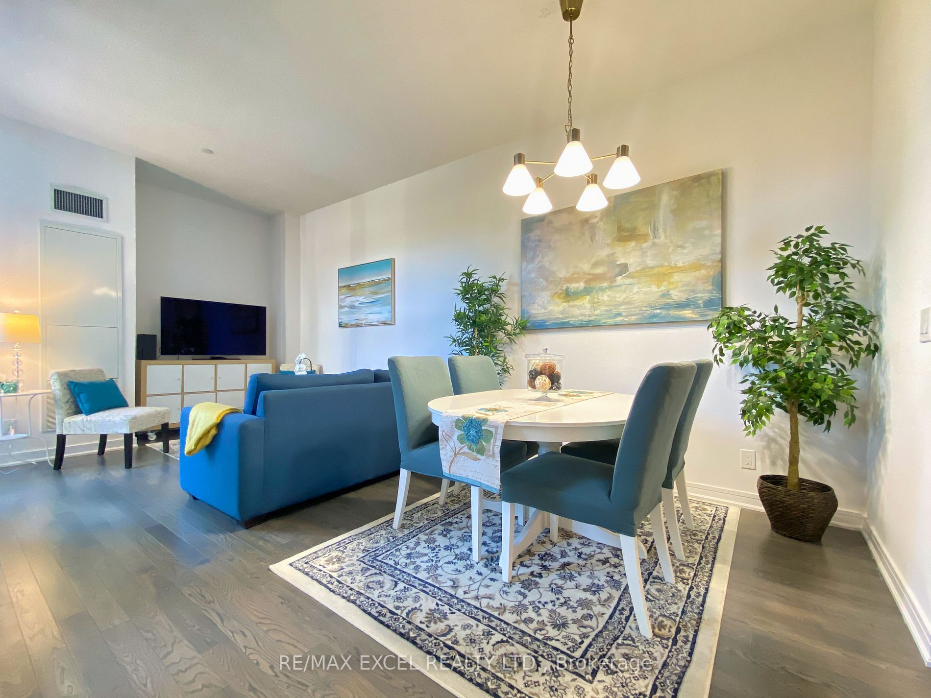 9199 Yonge Street, #SE101