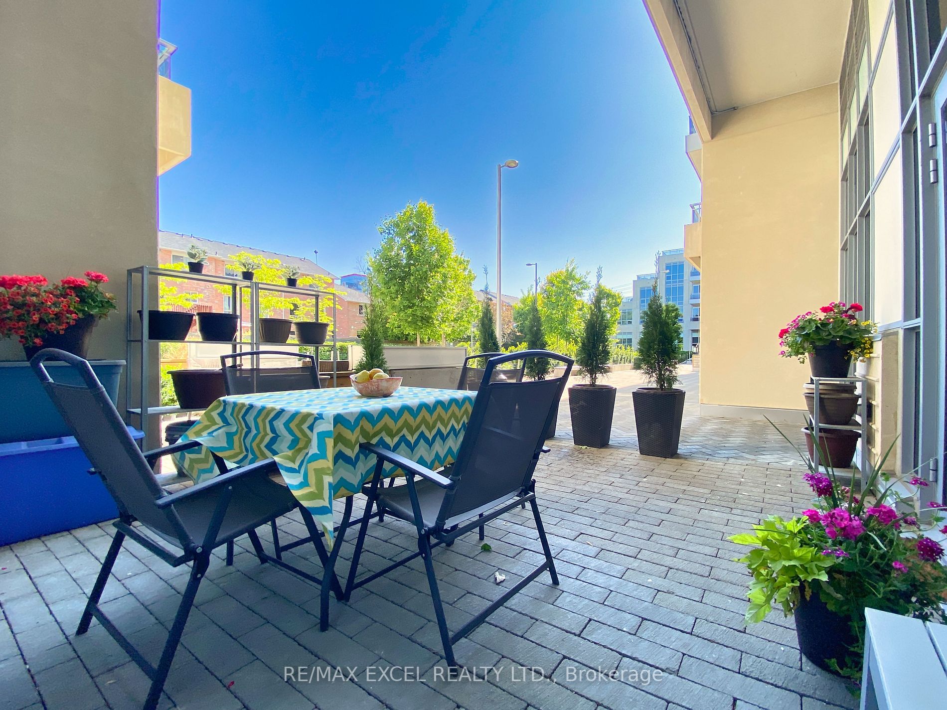 9199 Yonge Street, #SE101