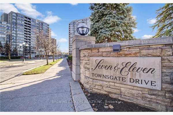 11 Townsgate Dr, Vaughan