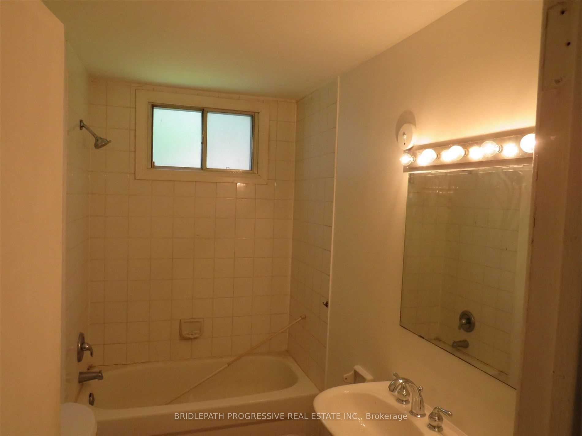 40 Riveredge Drive