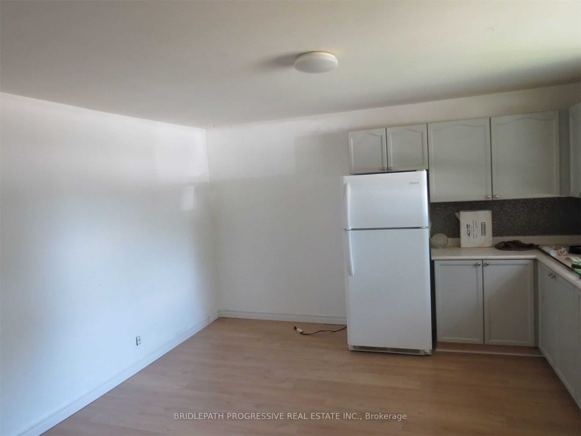 40 Riveredge Drive