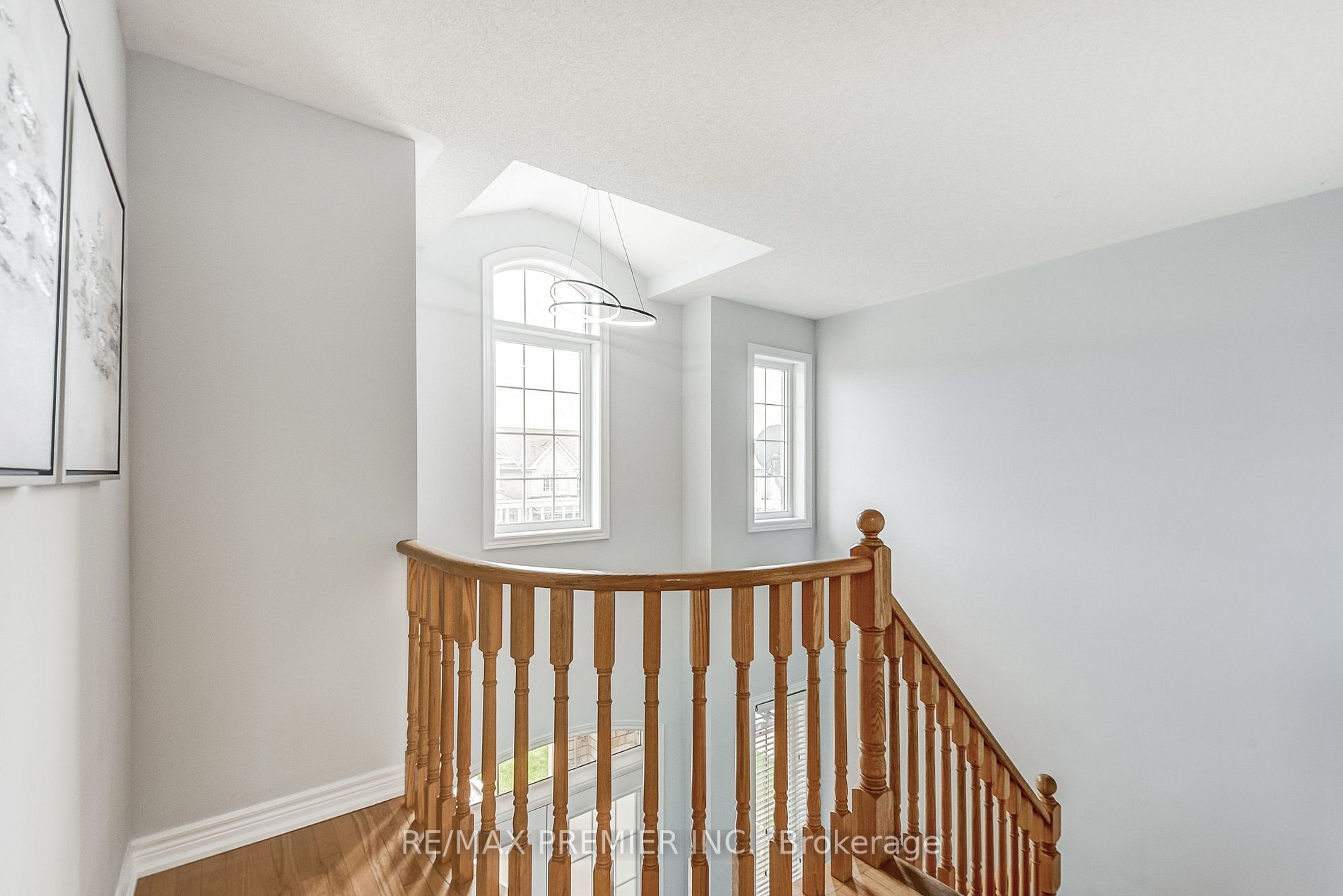 305 Lauderdale Drive