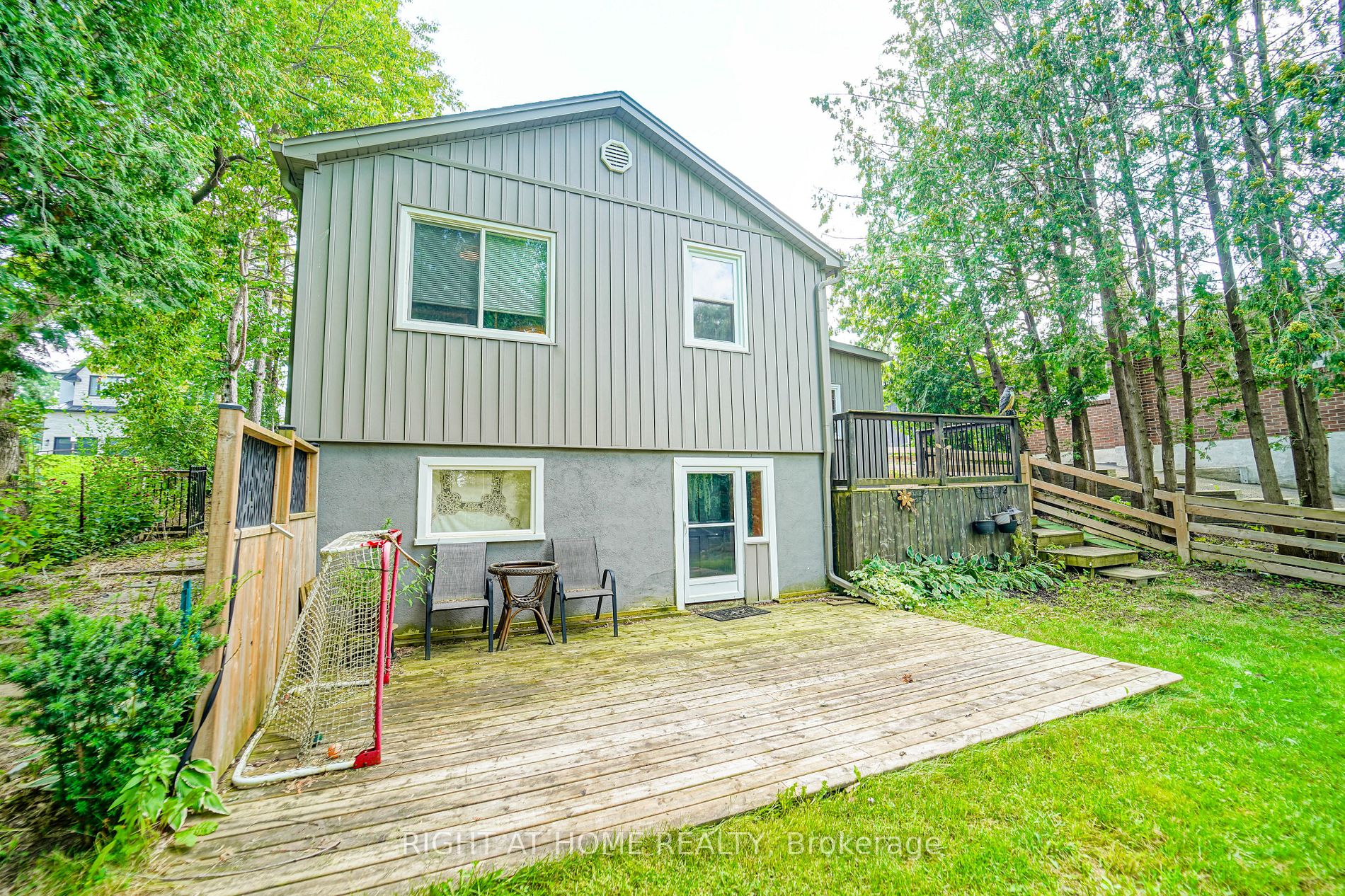 6072 Hillsdale Drive