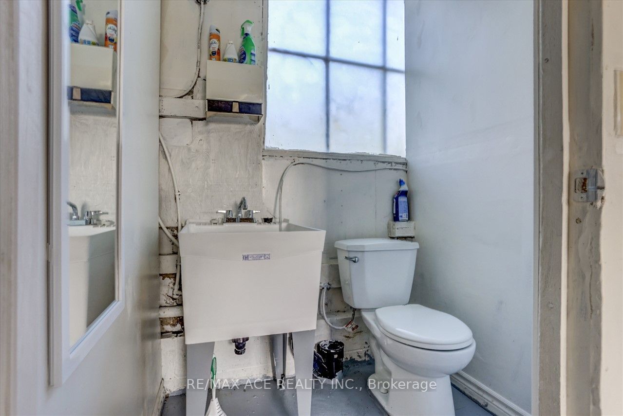 350 Regional Rd, #21