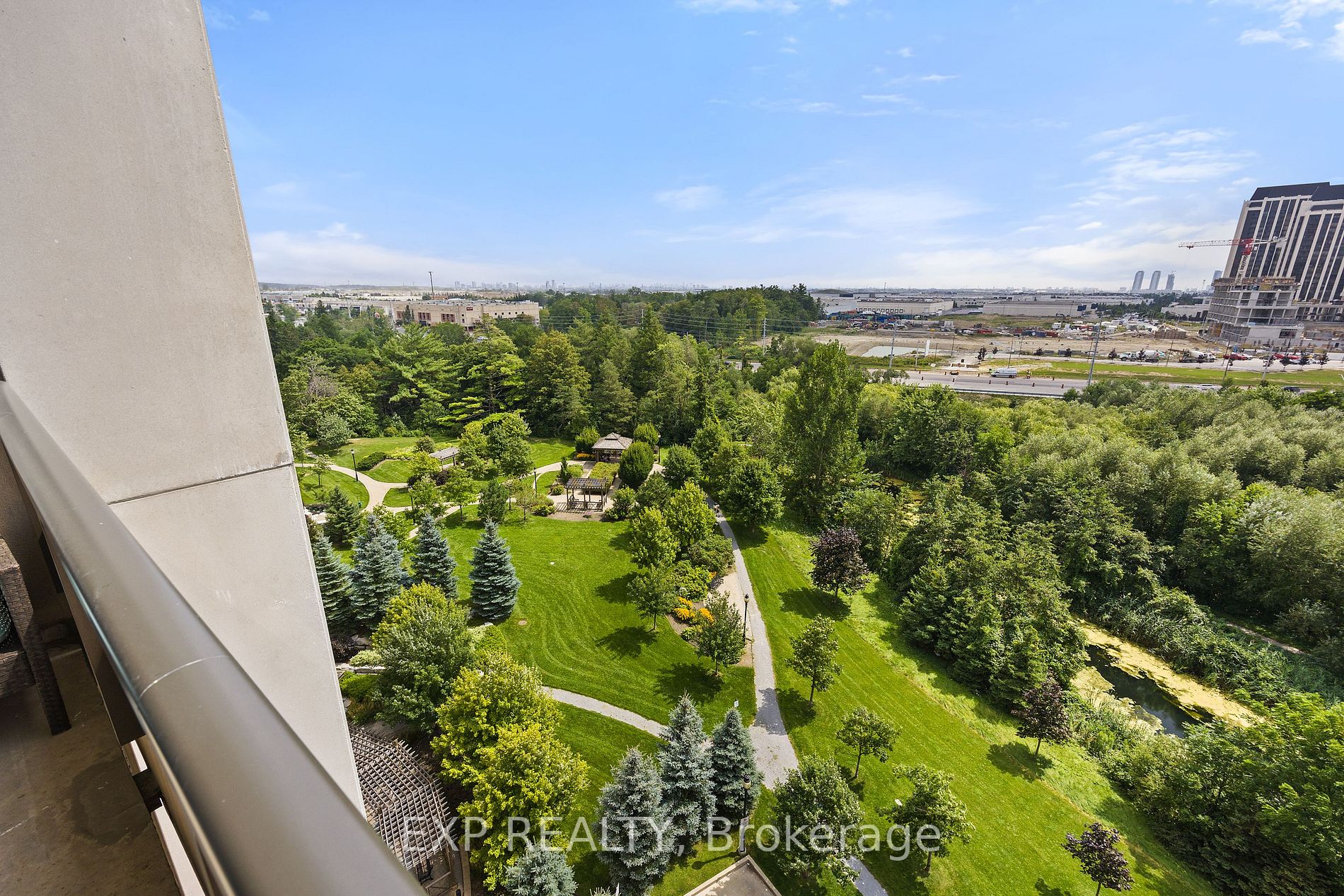 9245 Jane Street, #810