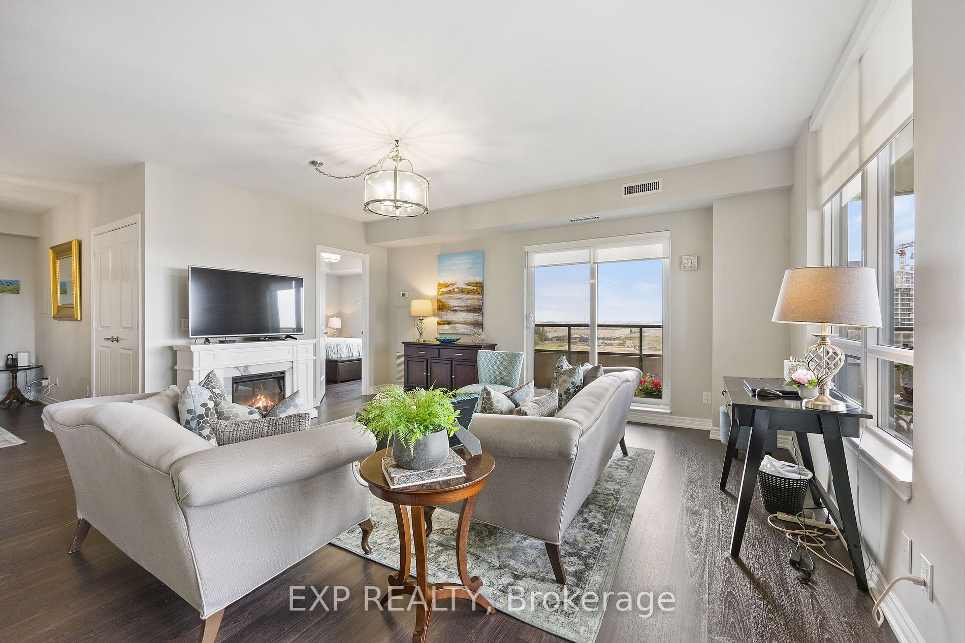 9245 Jane Street, #810