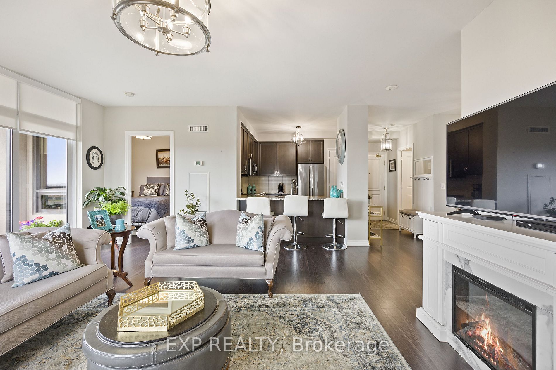 9245 Jane Street, #810