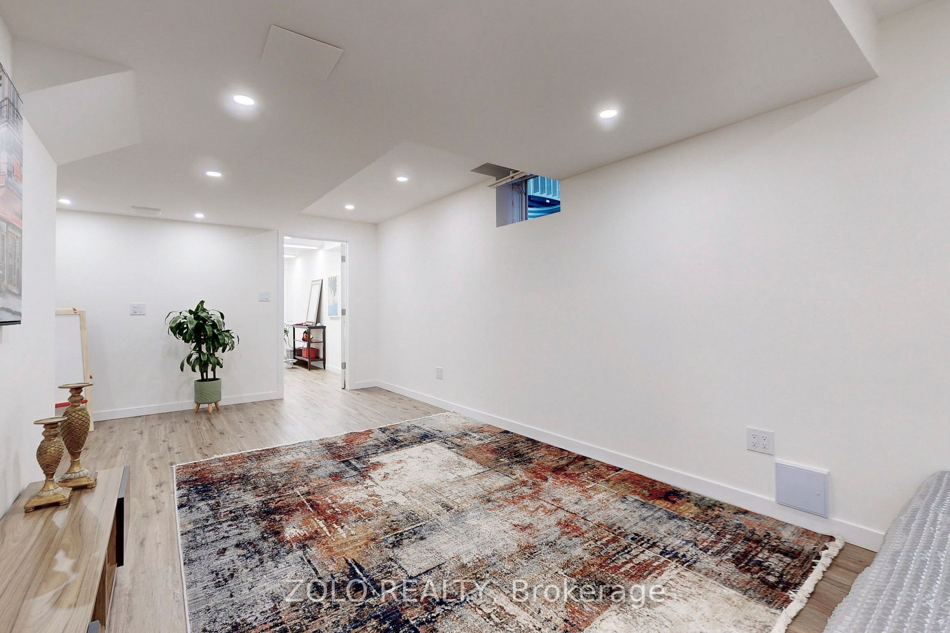 24 Millhouse Crt