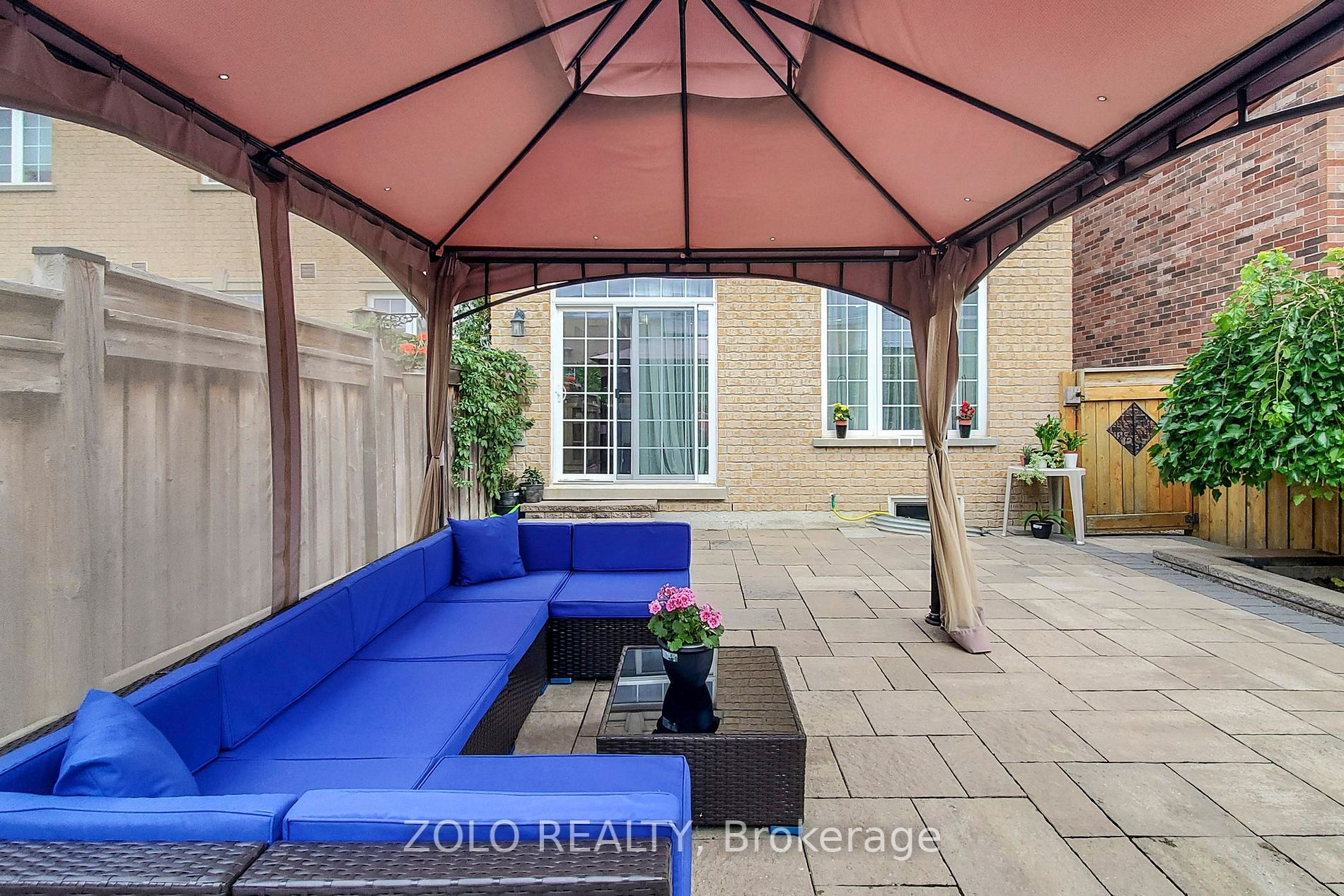 24 Millhouse Crt