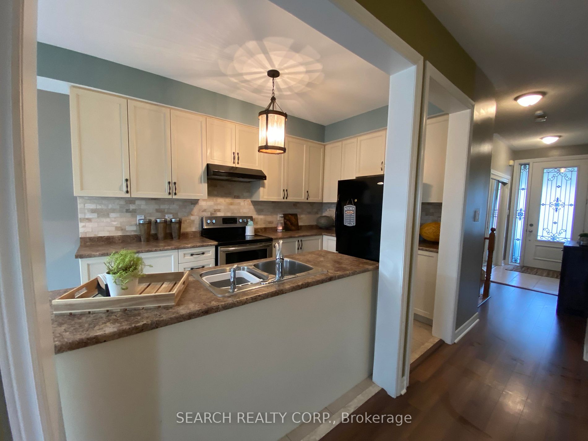 116 Collier Crescent