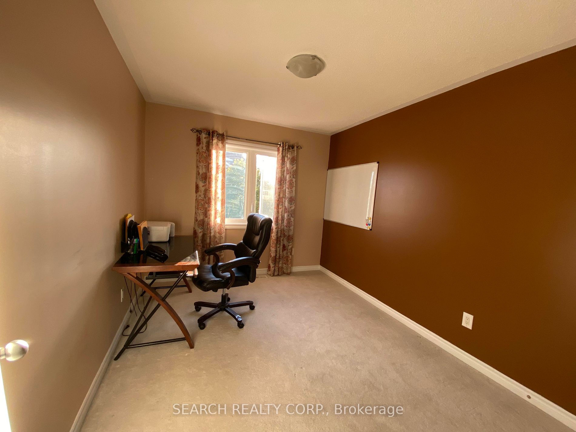 116 Collier Crescent
