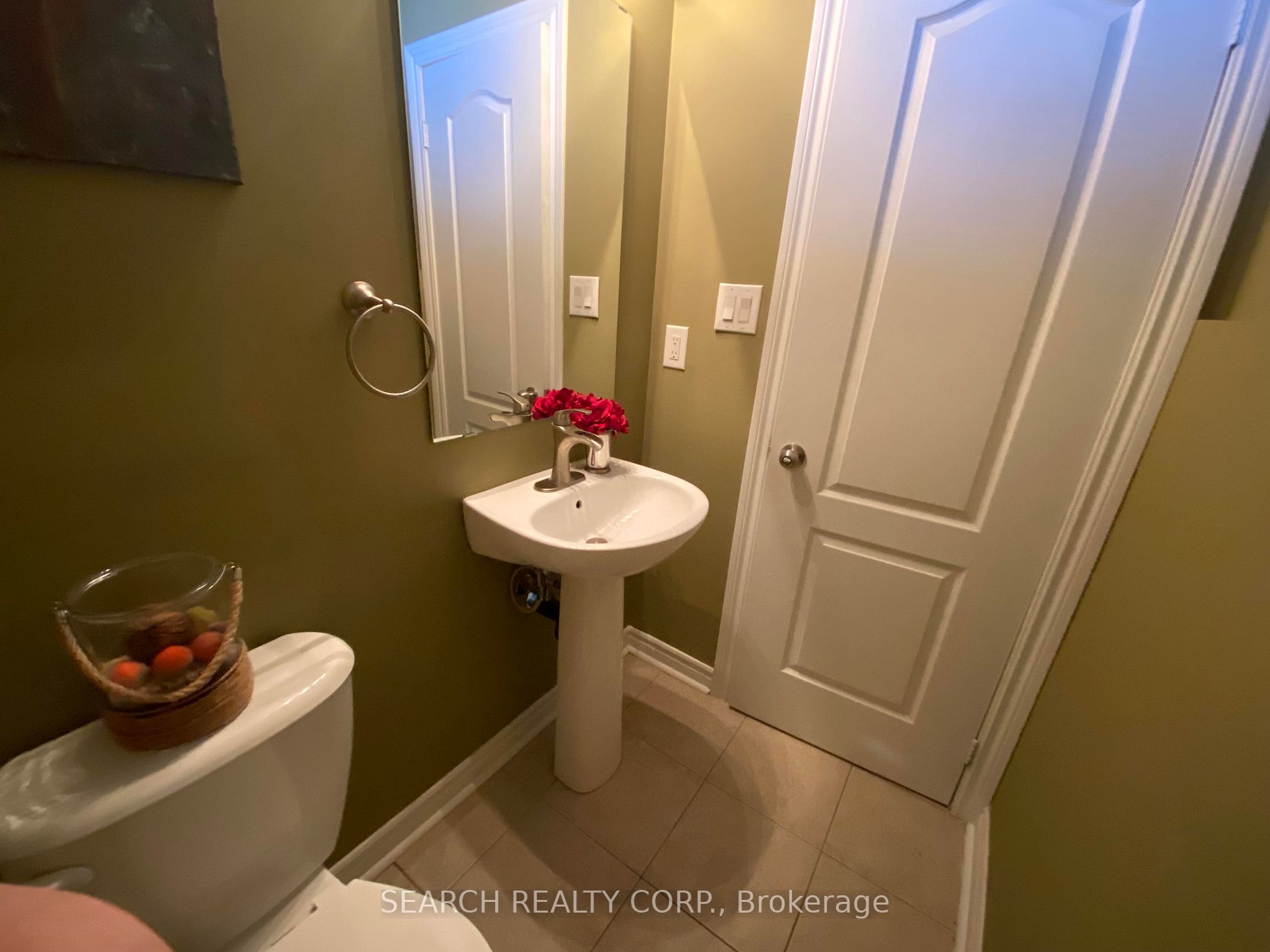 116 Collier Crescent