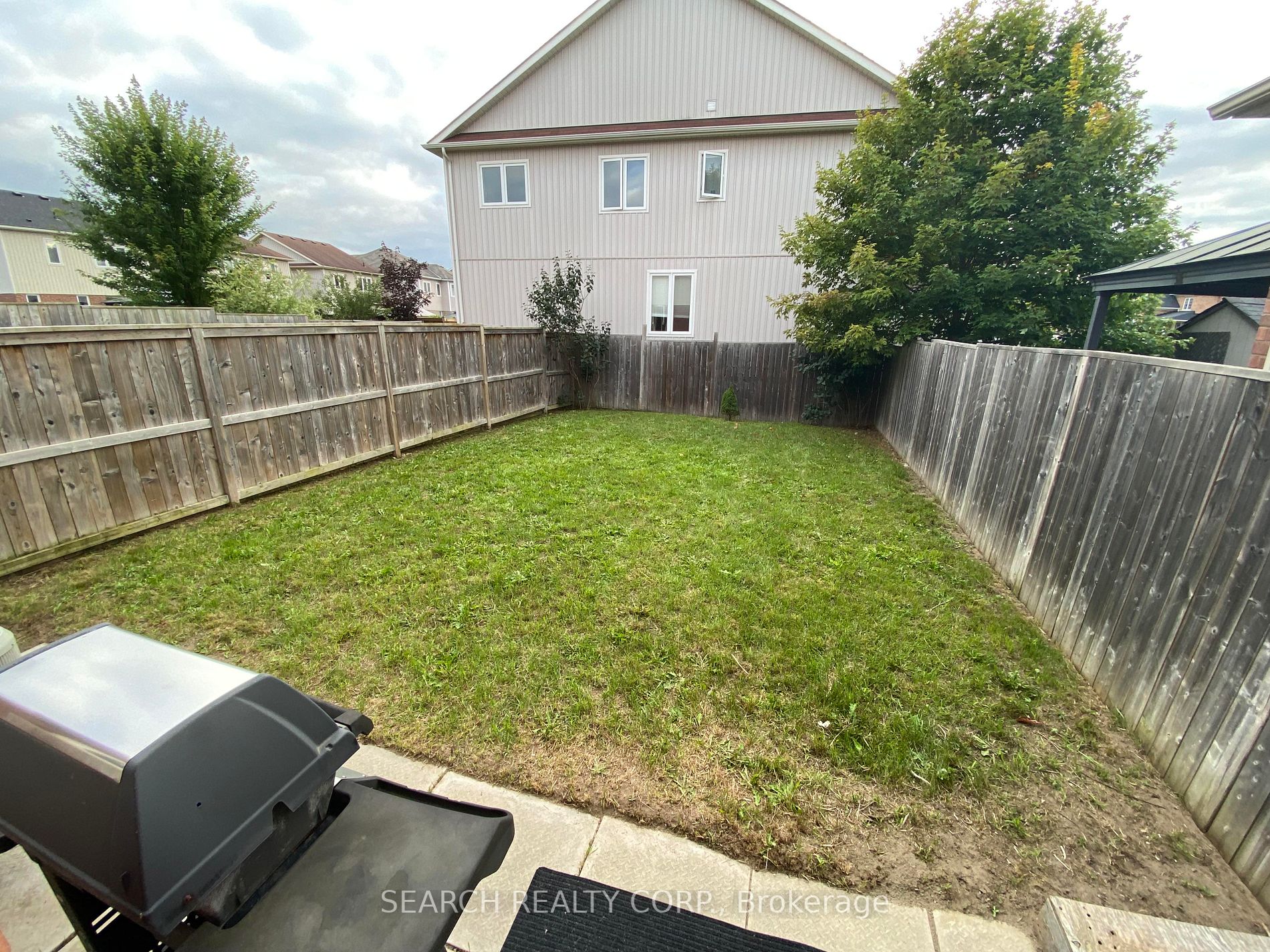 116 Collier Crescent