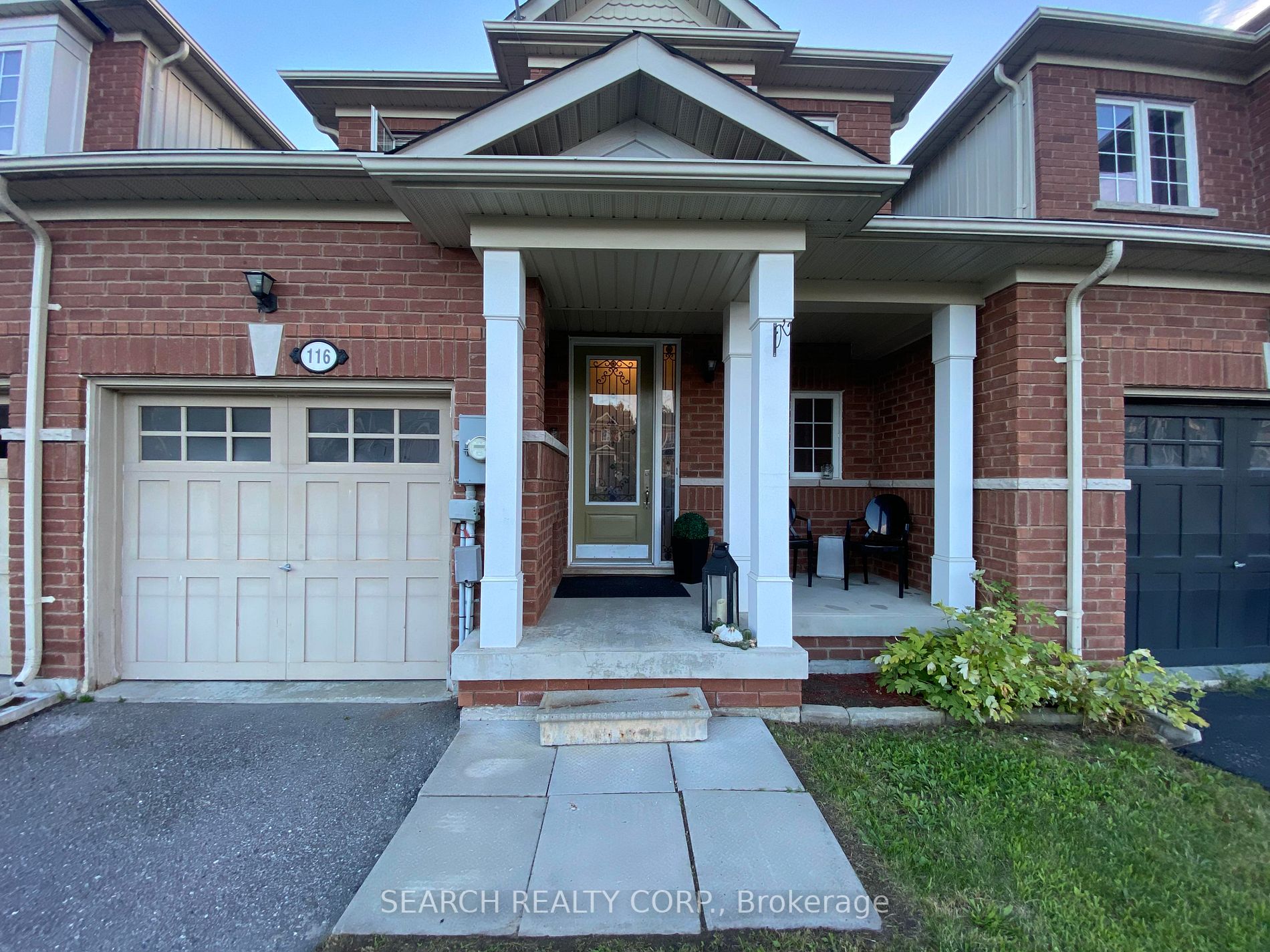 116 Collier Crescent