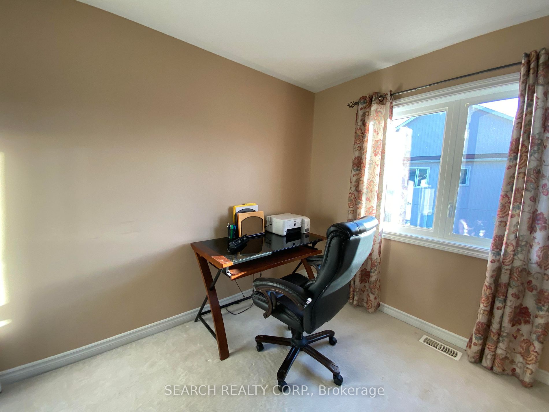 116 Collier Crescent