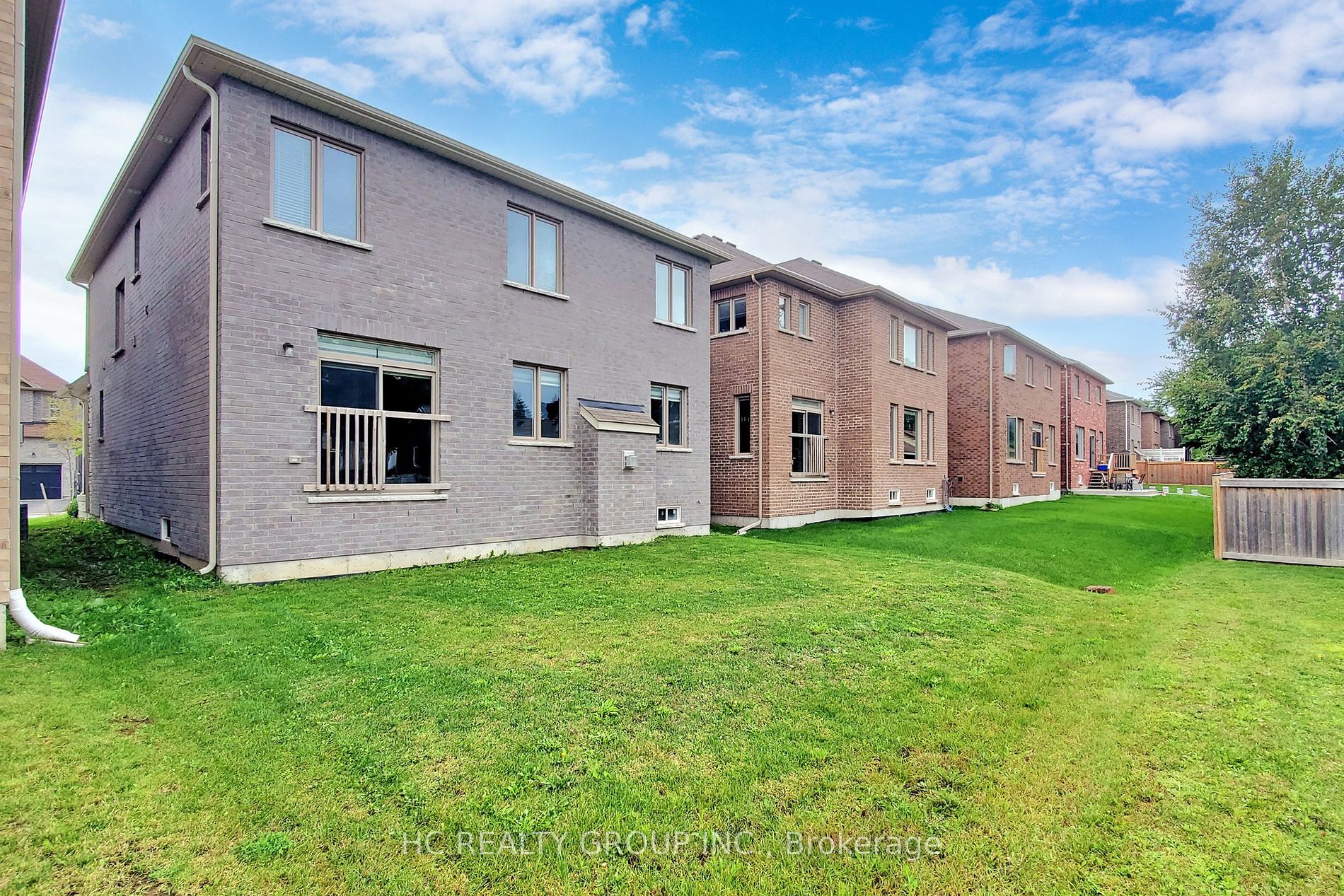 86 Robb Thompson Rd