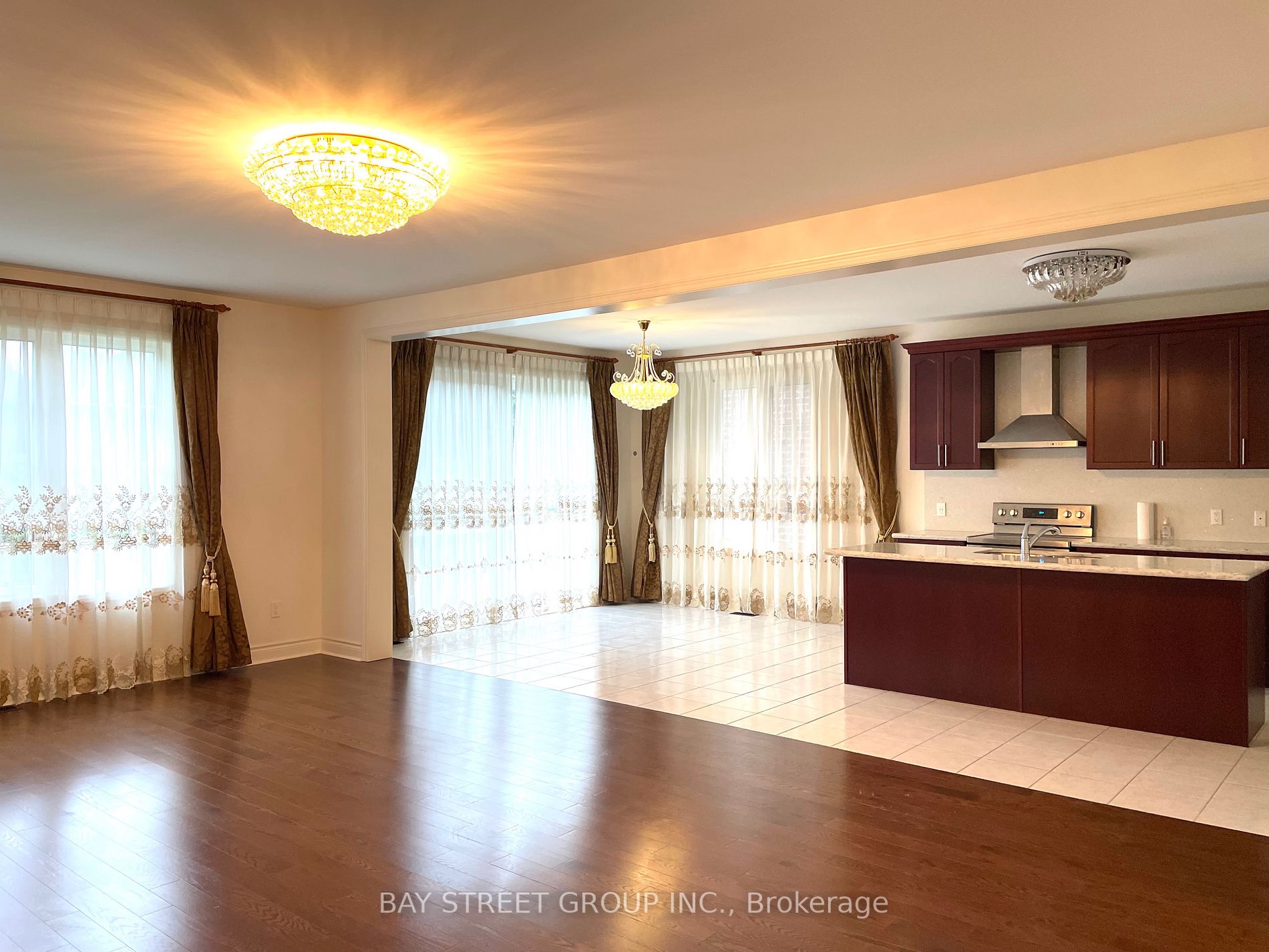 70 Ken Sinclair Cres