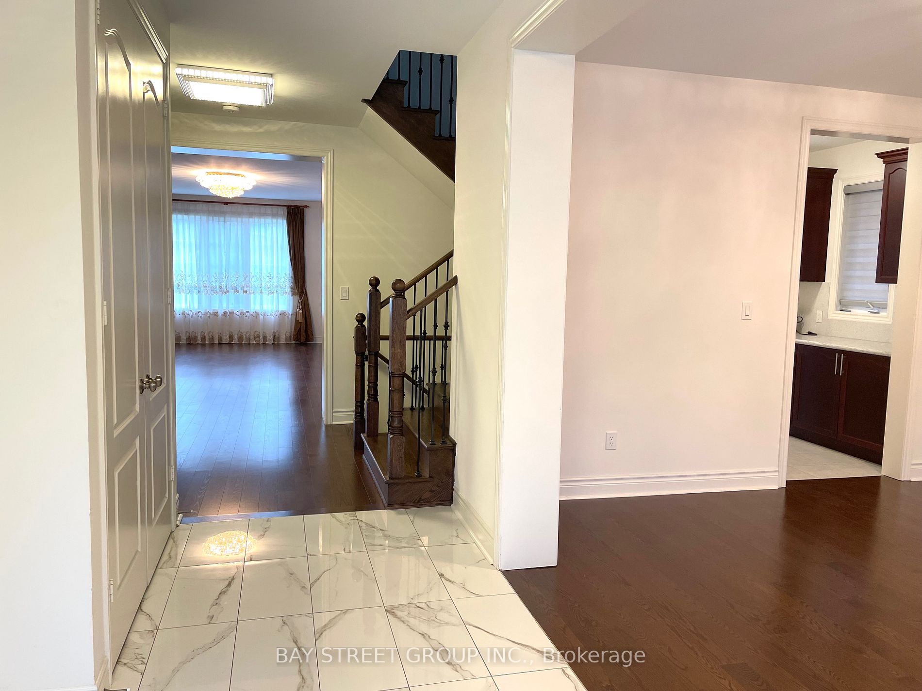 70 Ken Sinclair Cres