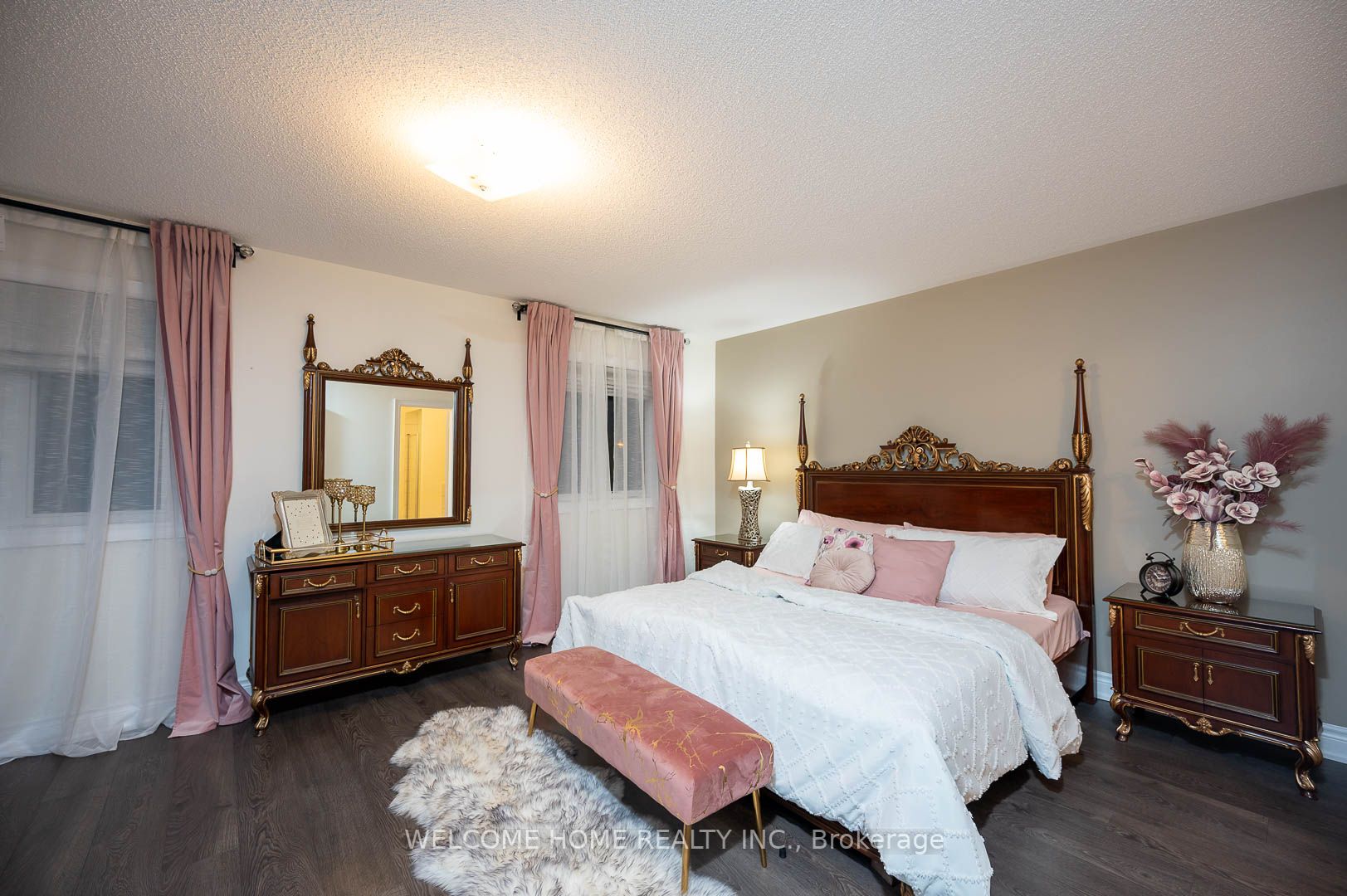 29 Velia Crt