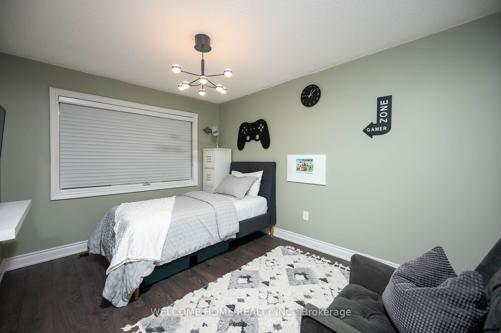 29 Velia Crt
