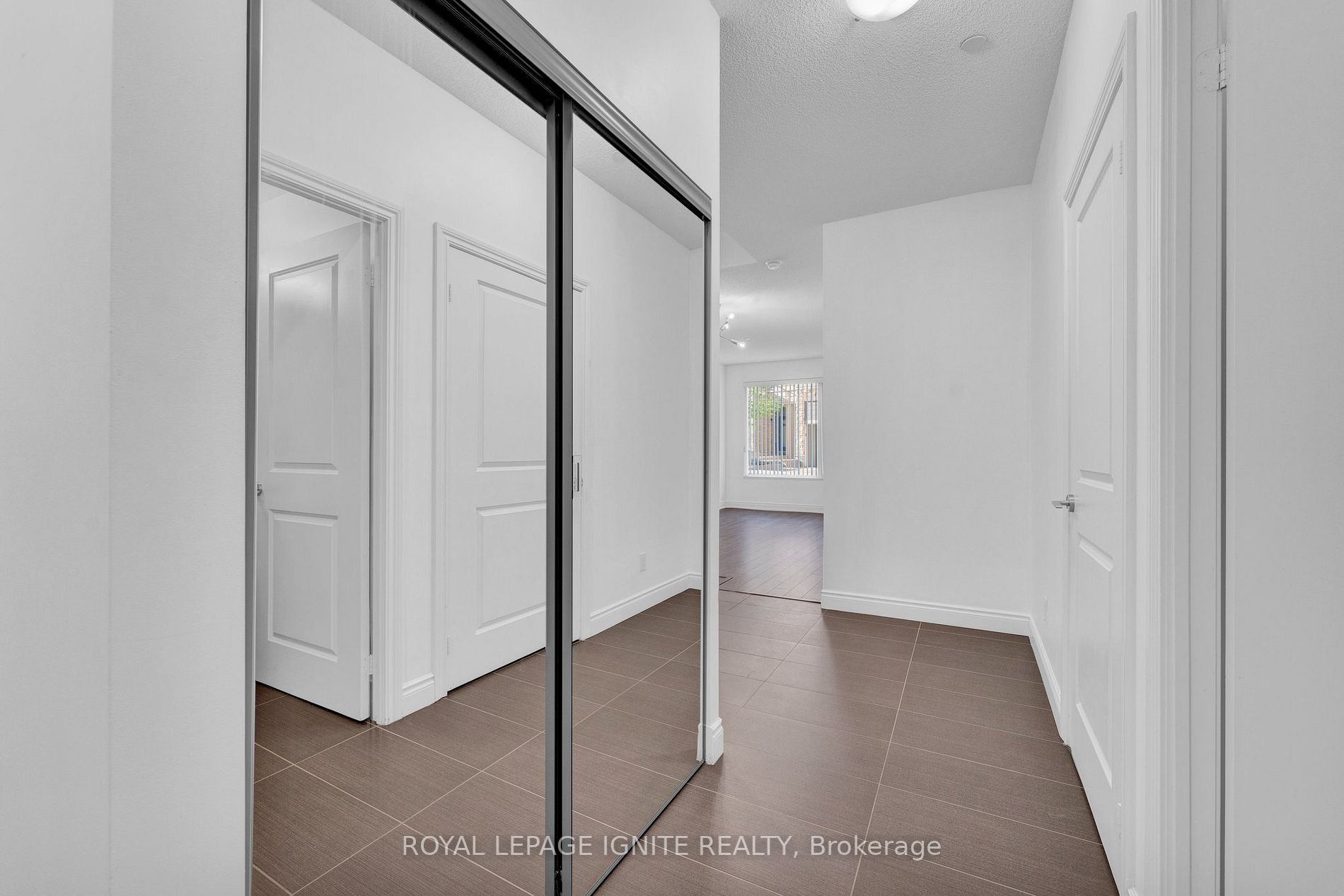 277 South Park Road, #102