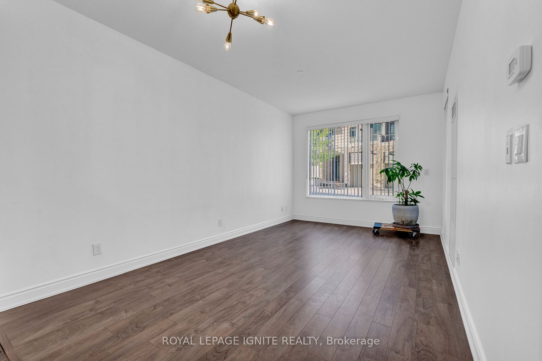 277 South Park Road, #102
