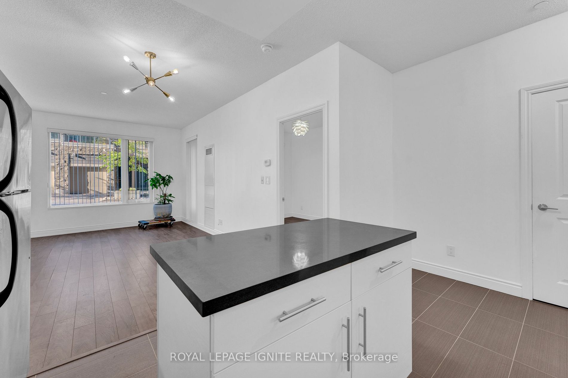 277 South Park Road, #102